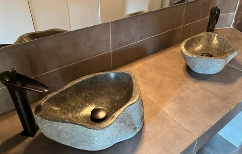 double vasque en pierre